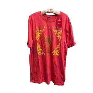 RARE 2022 FIFA WORLD CUP Qatar men's large short sleeve 100 % cotton T-shirt NWT
